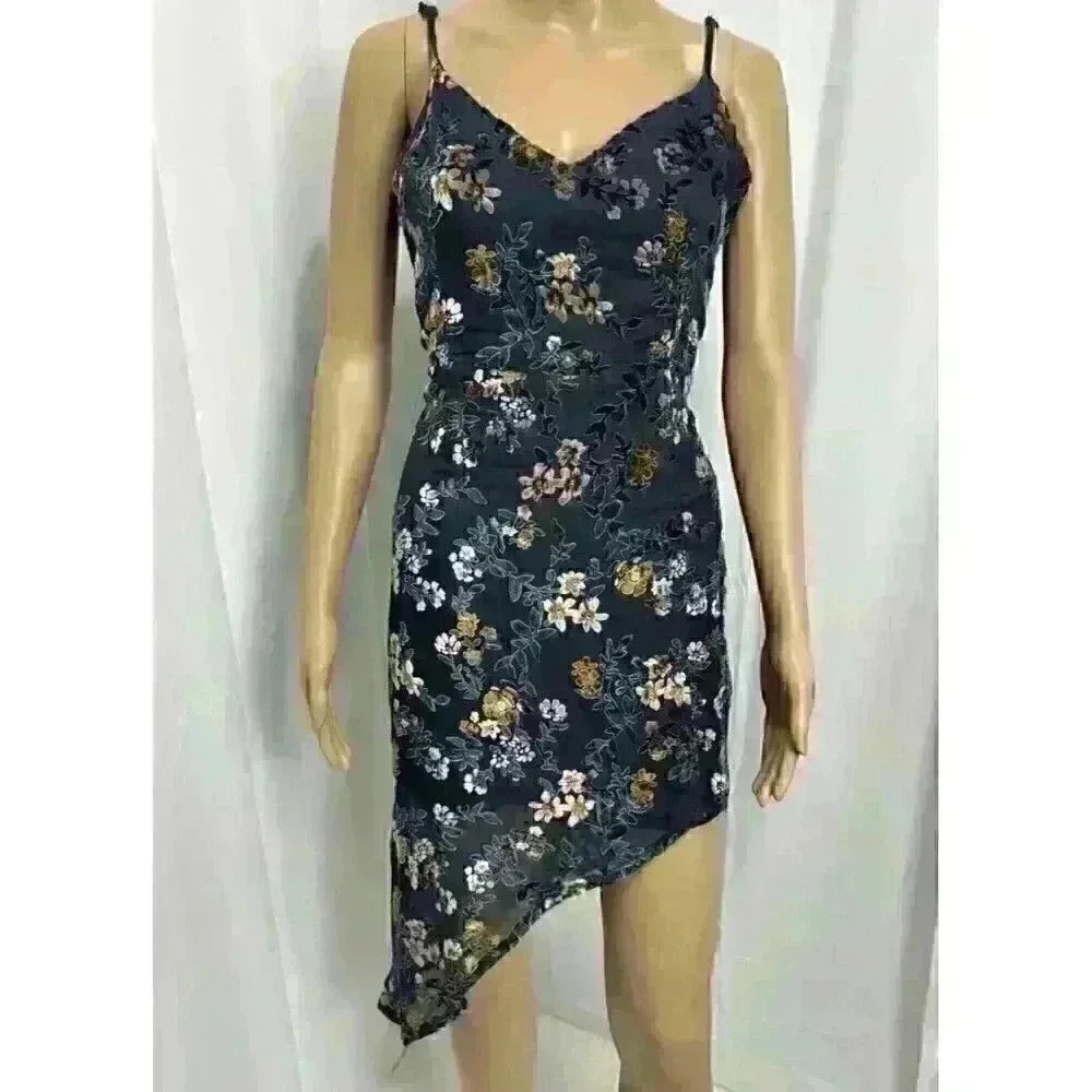 Lulus Evening‎ With You Dress Womens Medium Floral Velvet Asymmetrical Lined EUC